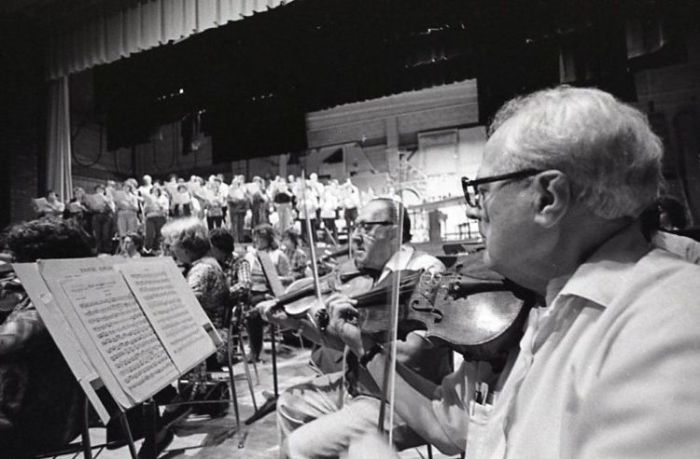 Niagara Community Orchestra performing at NCCC, 1981