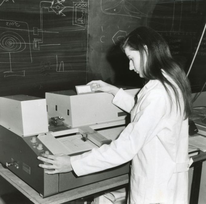 Student in Technology Laboratory at Niagara Falls campus, circa 1968