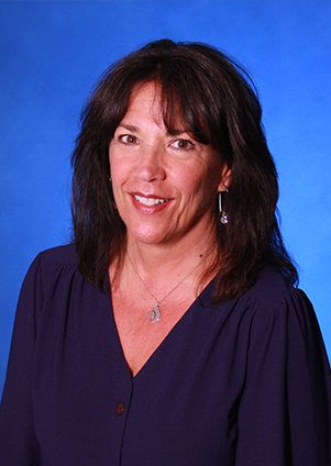 Deanna Brennan of the Niagara SBDC received a top business advisor certificate from the NYS SBDC.
